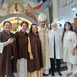 Dom Eraldo, Bispo da Diocese de Patos/PB, presidiu missa, as 10h, no dia 21 de abril, domingo do Bom Pastor